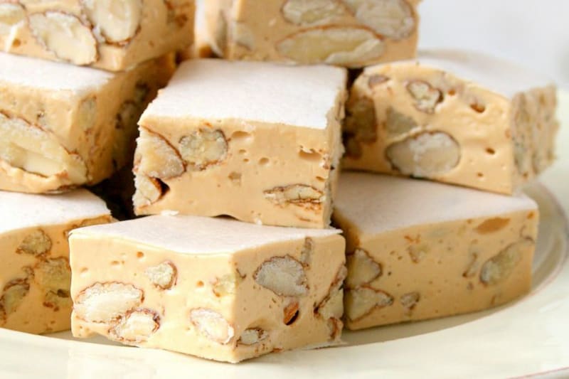 شیرینی نوقا اردبیل اصیل و خوش عطر